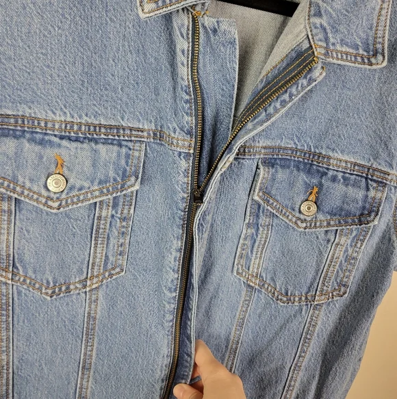 Abercrombie & Fitch Medium Wash Short Sleeve Straight Leg Tall Denim Jumpsuit - Picture 10 of 13